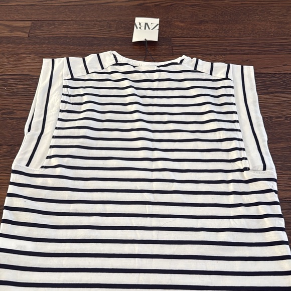 Zara Striped T-Shirt With Tab - Picture 11 of 11